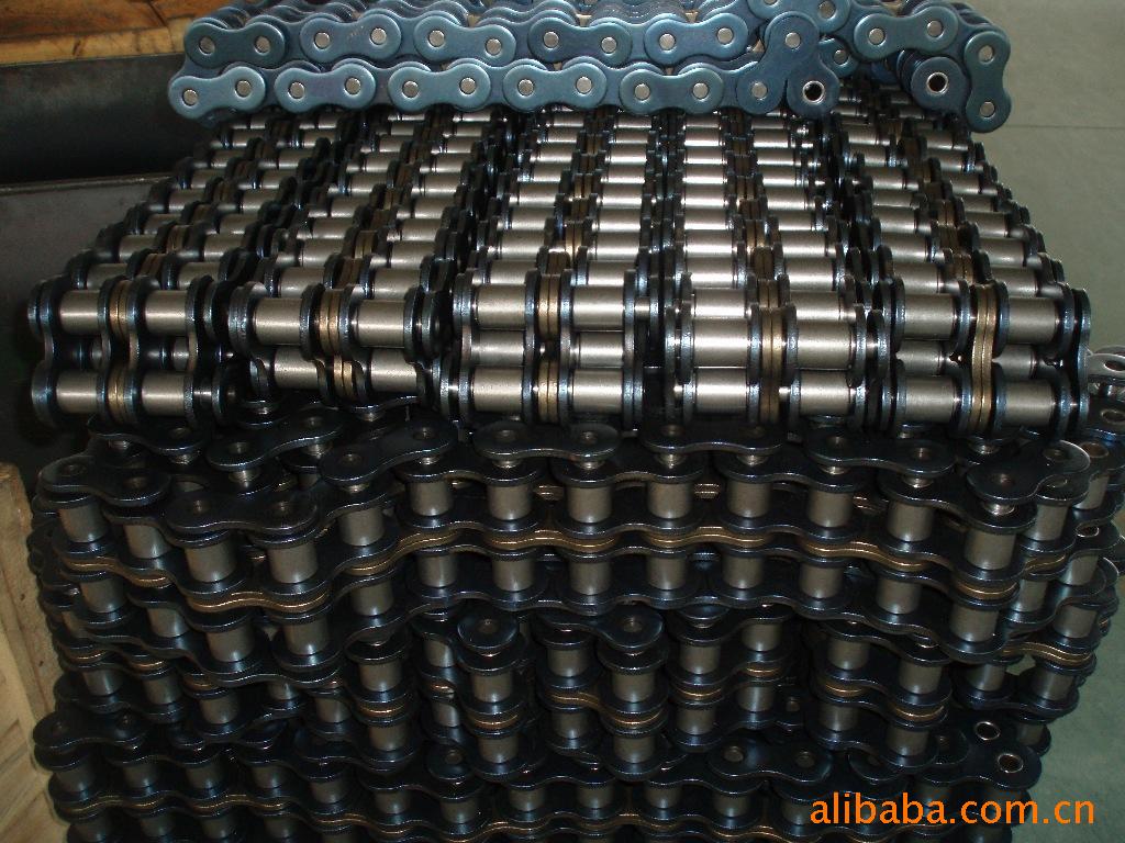 对本实用新型实施例中的技术方案进行清楚、完整地描述