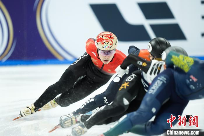 刘少昂斩获男子1500米铜牌 中国队首枚奖牌诞生