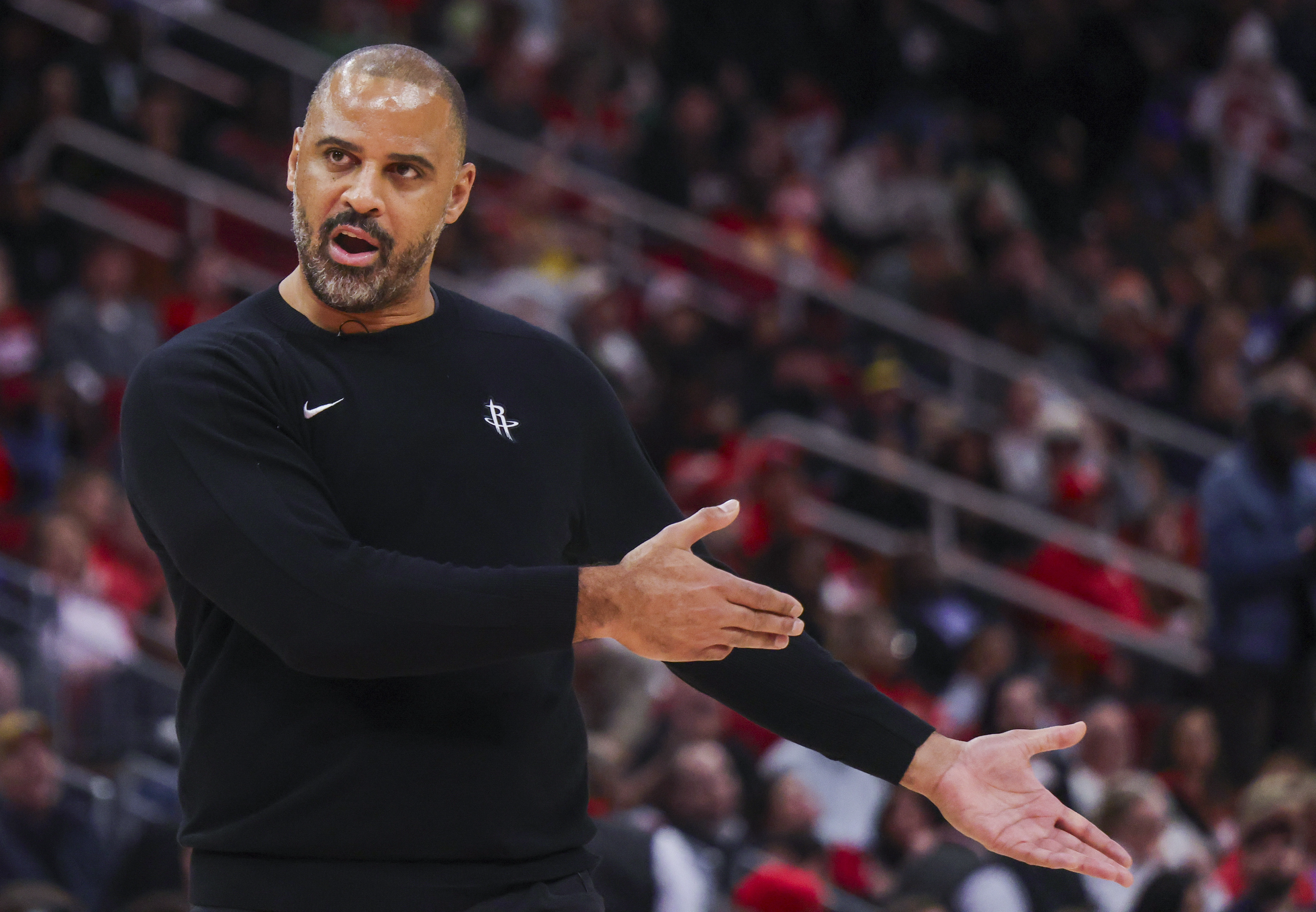 杜兰特40分难救主 火箭客场惨败公牛