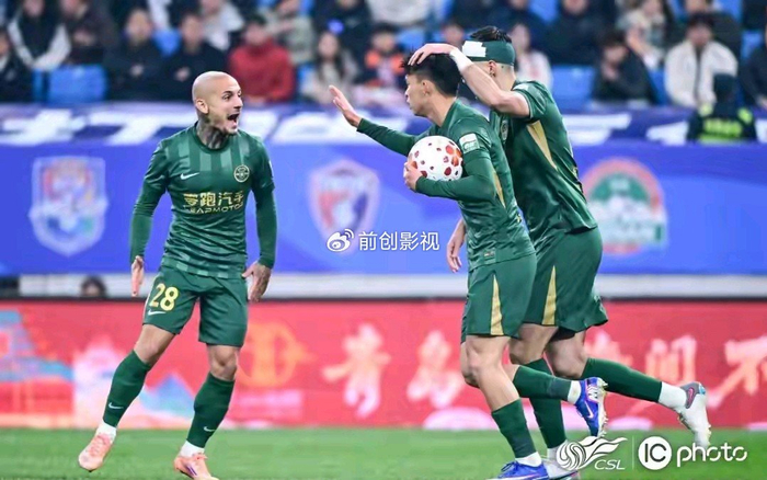 浙江队传控战术制胜 青岛海牛防守策略受挫