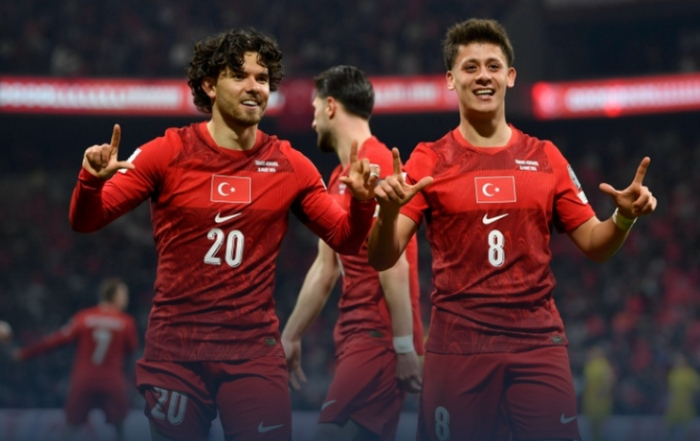 世预赛欧洲区附加赛半决赛上演疯狂一夜，意大