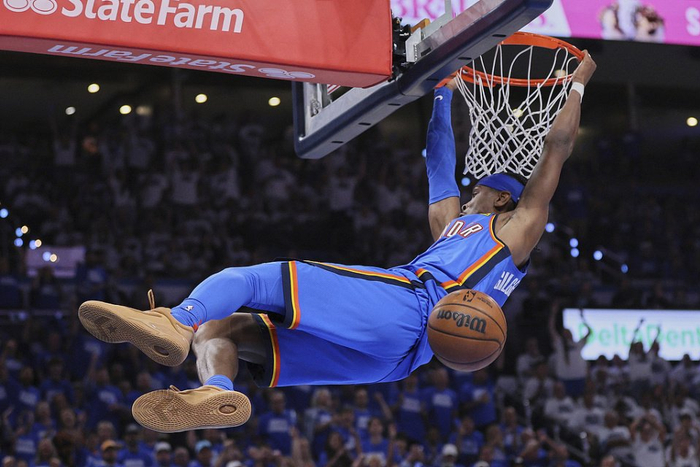 文班亚马领跑MVP榜单 亚历山大或成最终赢家