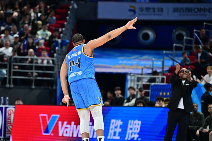北京队杰曼陈盈骏联手逆转南京队，末节发力锁