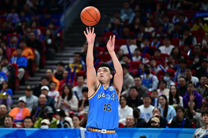 北京队杰曼陈盈骏联手逆转南京队，末节发力锁